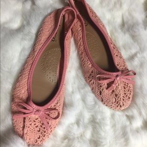 ✨NWOT✨ Bucco Corral Crochet SlipOn Shoes✨